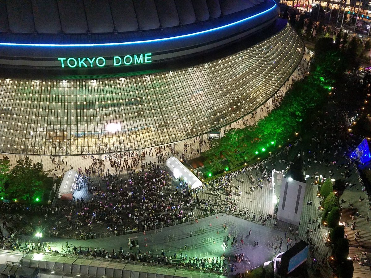 d_kana_luv's tweet photo. 新曲2連発はあかん😂
ファイナル最高かよ。。笑
全公演参加できて、この夏いっぱい思い出できたよー！!
ManyThanksでいっぱいです😍😍
カナやんお疲れ様でした！！！！

#西野カナ
#カナやん
#KanaNishino 
#DomeTour2017 
#ManyThanks https://t.co/1ak2ZN9wFY