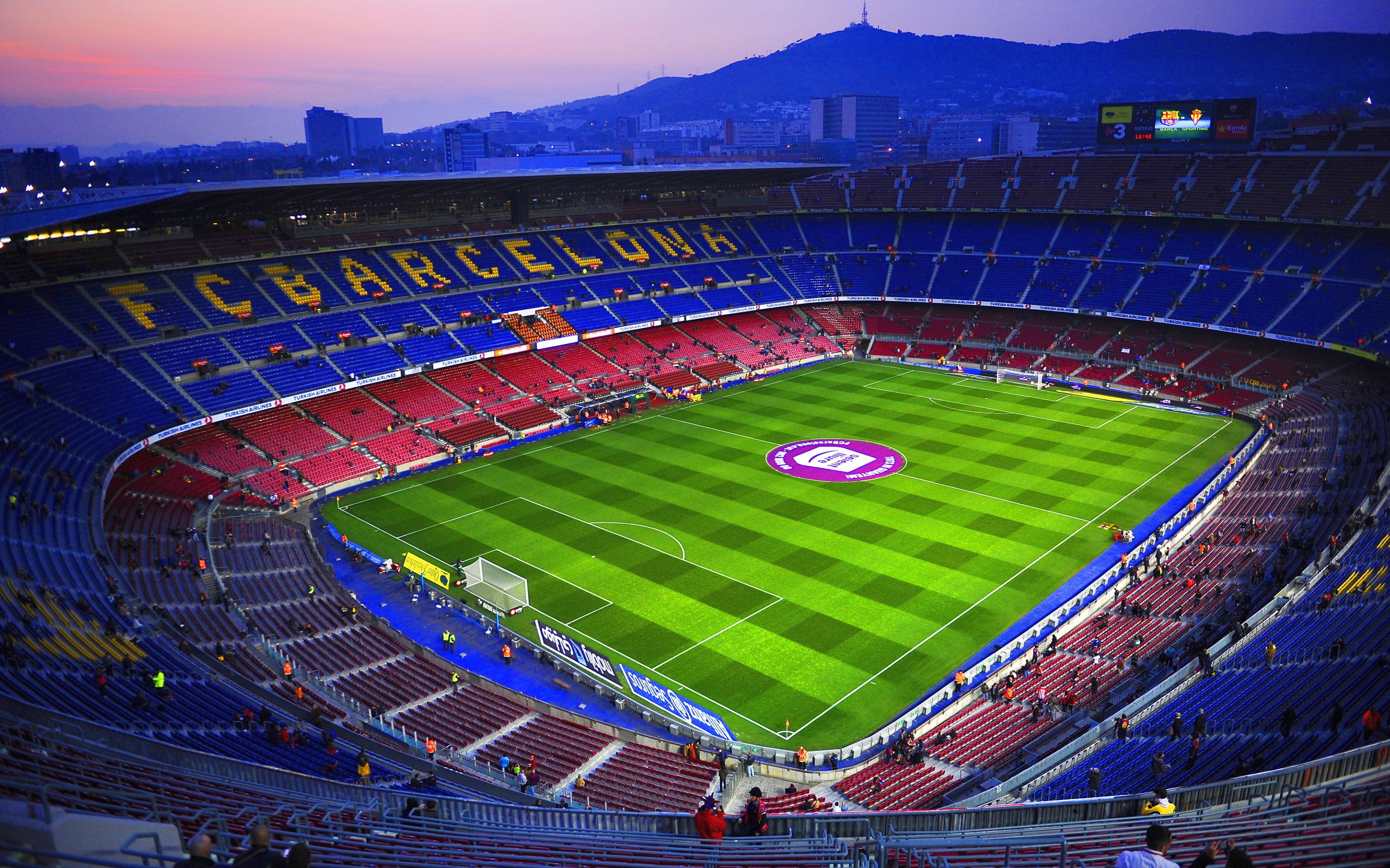 FC Barcelona 💪 - The Football Arena