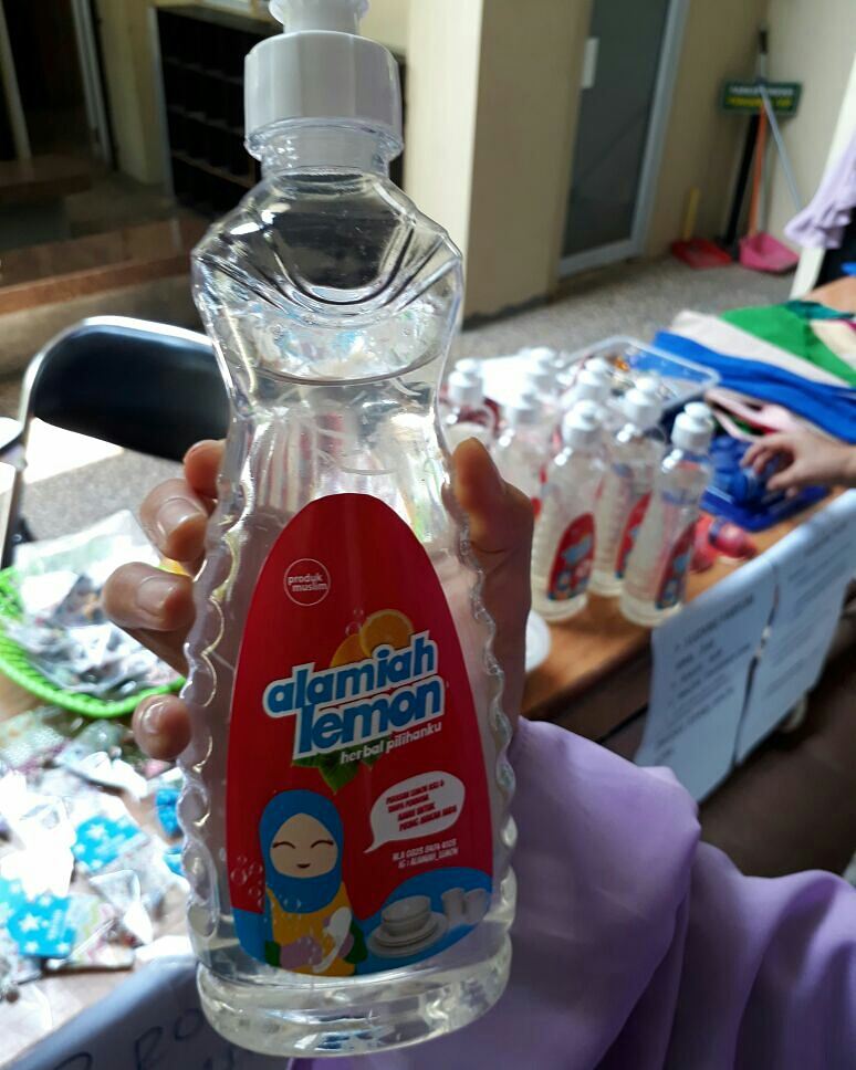 drJuli_'s tweet photo. Sabun Cuci Piring TANPA PEWARNA &amp; PEWANGINYA dari PERASAN JERUK LEMON ASLI

"AMAN utk PIRING MAKAN anda"

Pemesanan WA icha : 082384744103 https://t.co/ENG2FakFJU