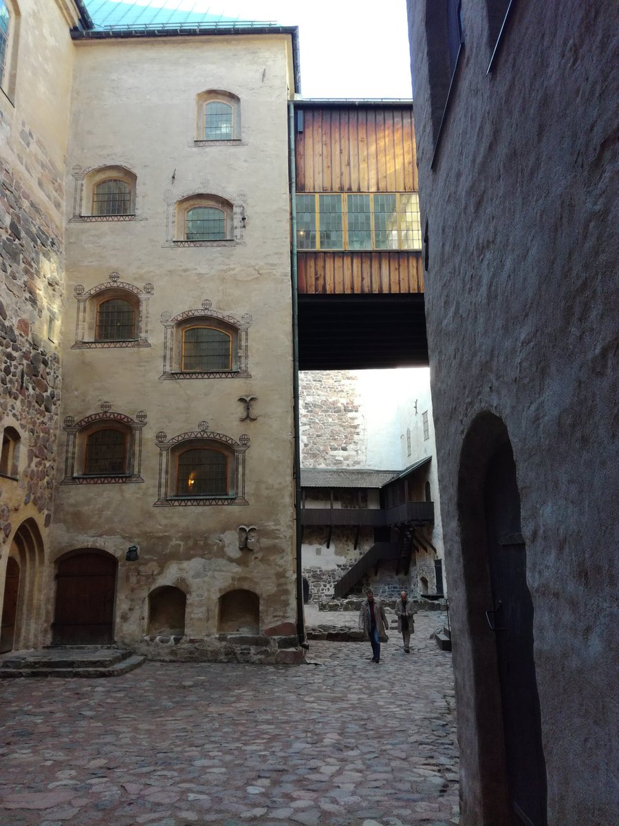 museomursut's tweet photo. Mursuilimme tänään Turun linnan kierroksella, jolla päästiin suljettujen ovien taa. #turunlinna #museokierros #turku https://t.co/1G4ssLNtlV