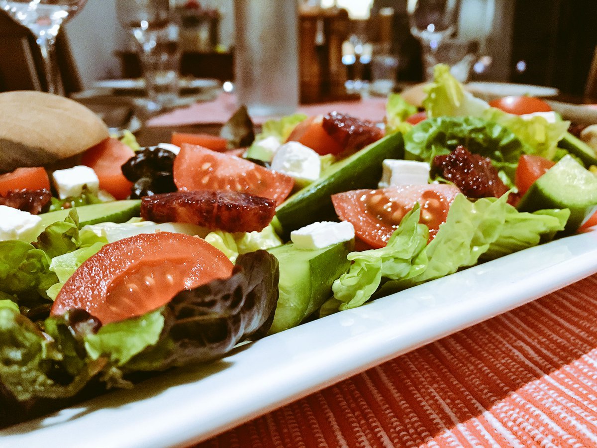asaladlover's tweet photo. What do you do when you've made an iconic version of your salad? #MakeItAgain https://t.co/TcPAbj0sVs