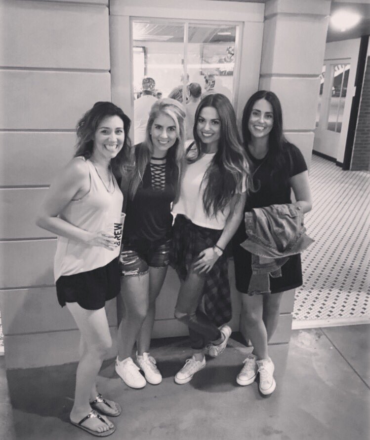 Lucky to have these beauties in my life 💕 #bestfriends #reunited