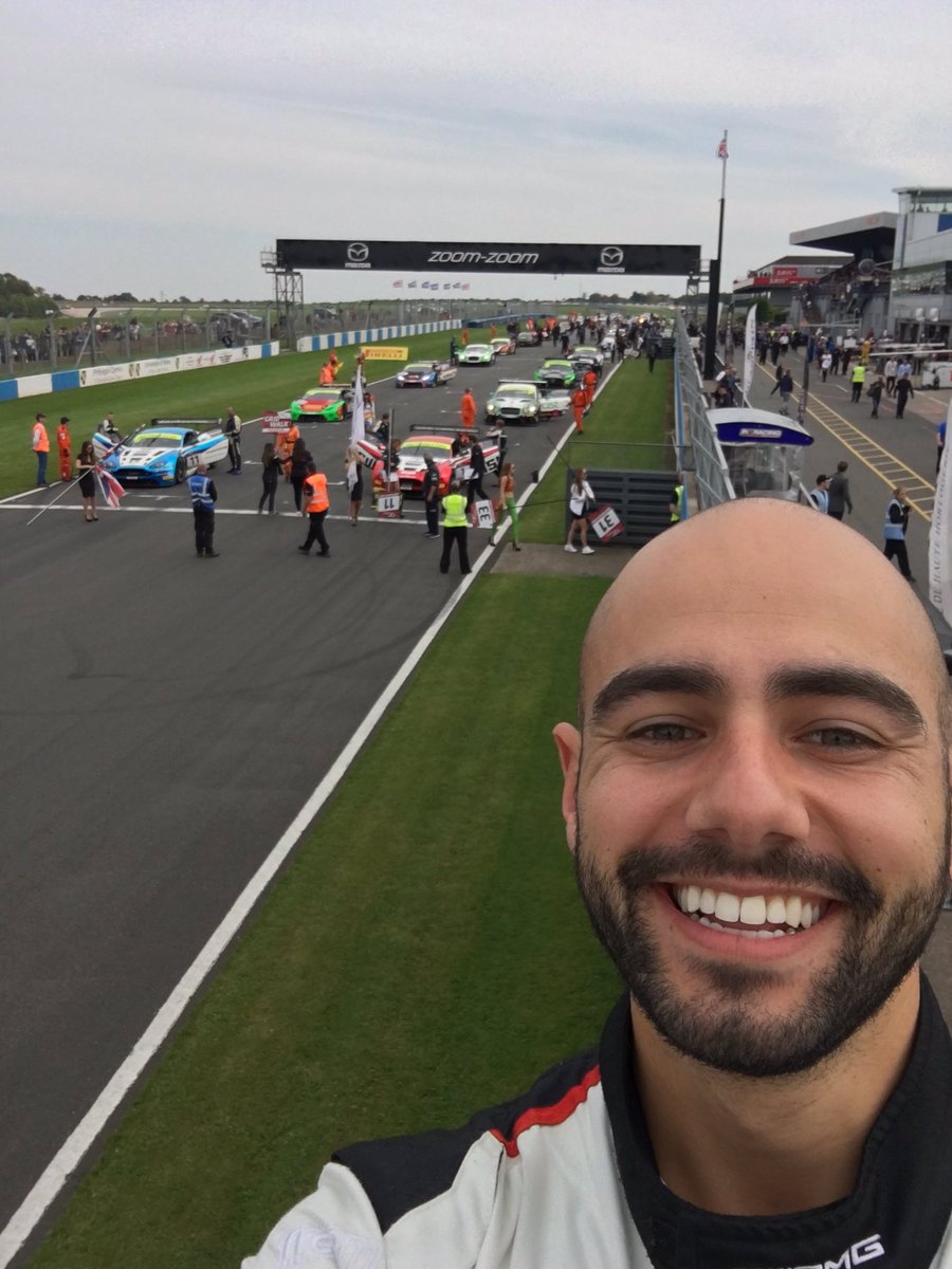 Think I've got the best view of the start. Good luck <a href="/BritishGT/">🇬🇧 #BritishGT 🏁</a> boys and girls. 👍🏽👍🏽 🚗💨🏁🏆 #BritishGT