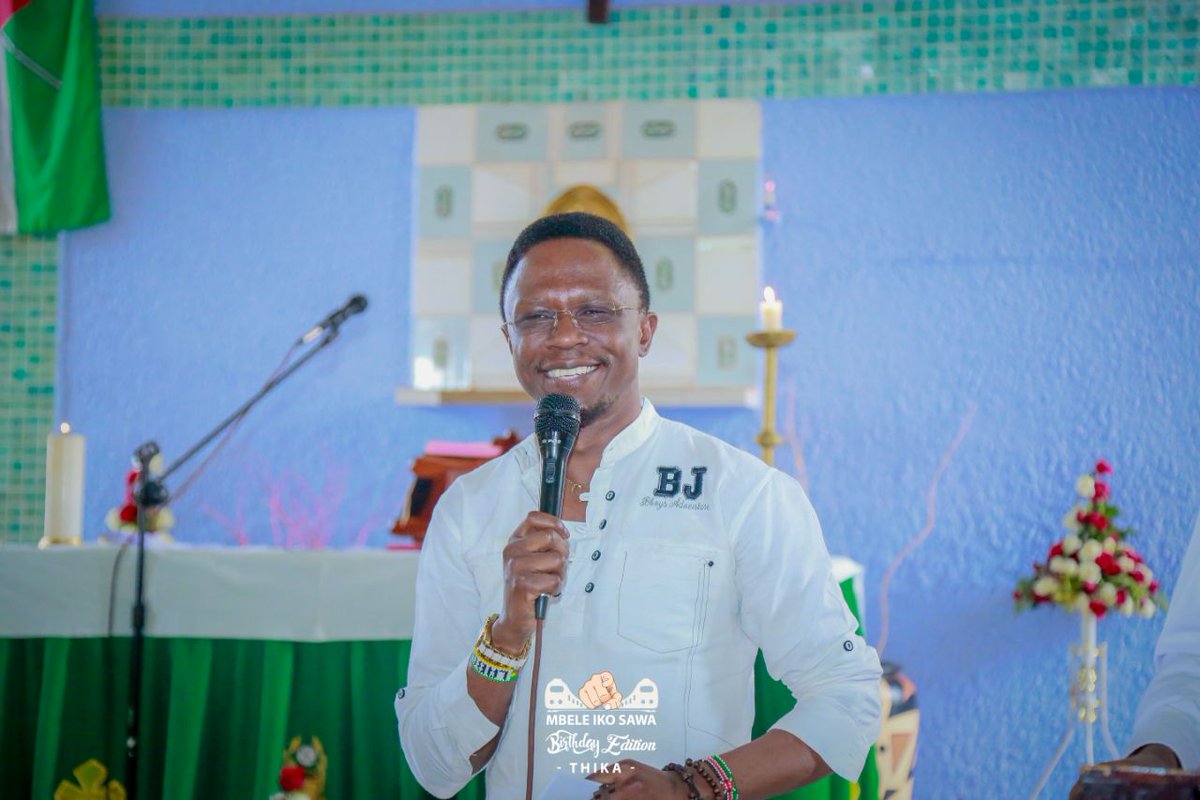 AbabuNamwamba's tweet photo. Worshiped at Martyrs of Uganda Catholic Church in Gatundu ahead of our Mbele Iko Sawa rally in Thika today. It is @UKenyatta @WilliamsRuto.. https://t.co/lOXERGLTMY