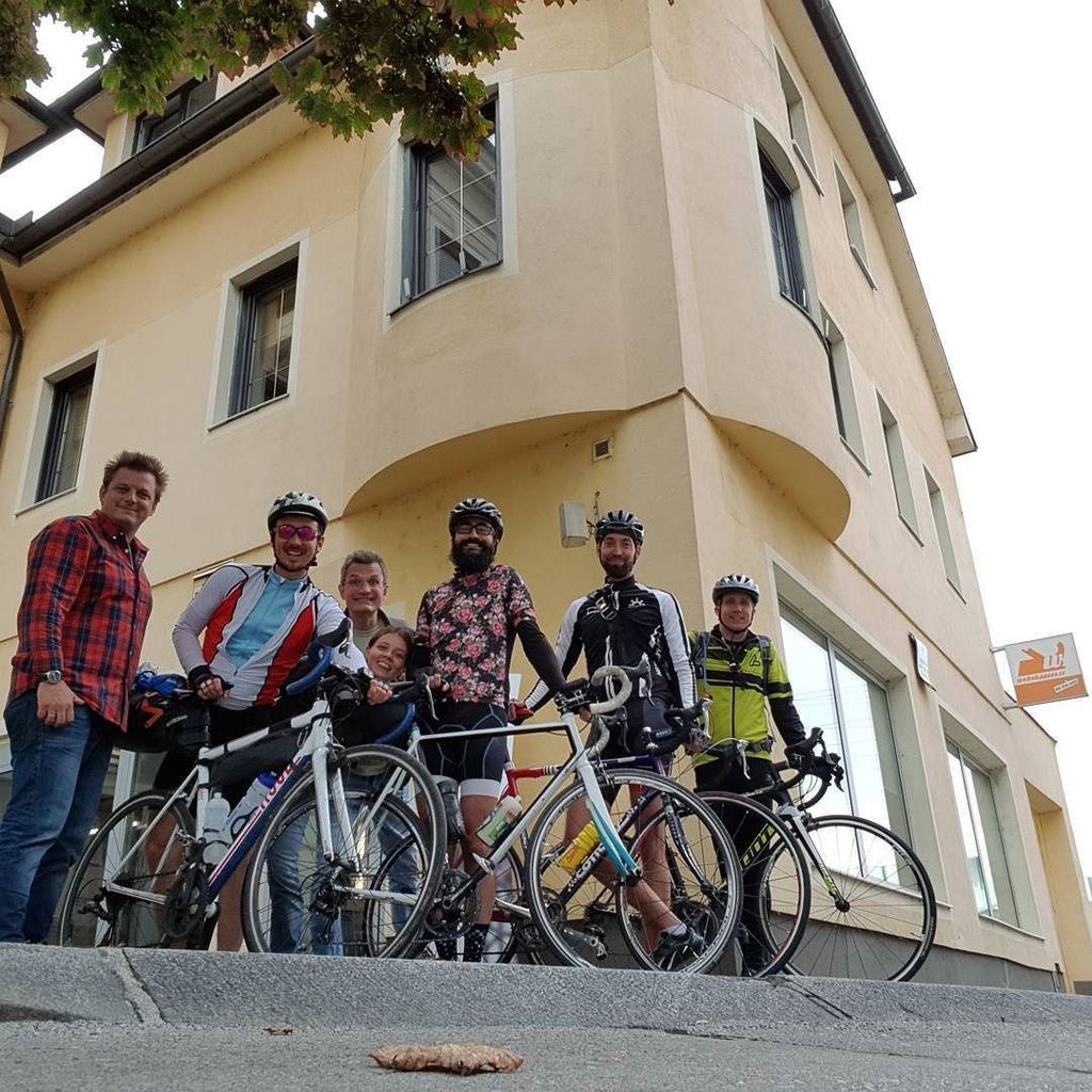 dasjo's tweet photo. Ready for the last leg #DrupAlps thanks Webshapers for hosting us with @crizzirc @bessone https://t.co/R1uyHFcoXb https://t.co/JJgFIh1shI