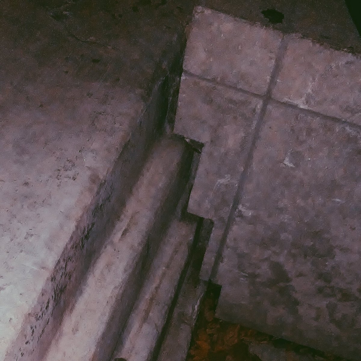 TheMsSnowfire's tweet image. Two parts paradoxically #connect by void @CHICAGOFRAMED