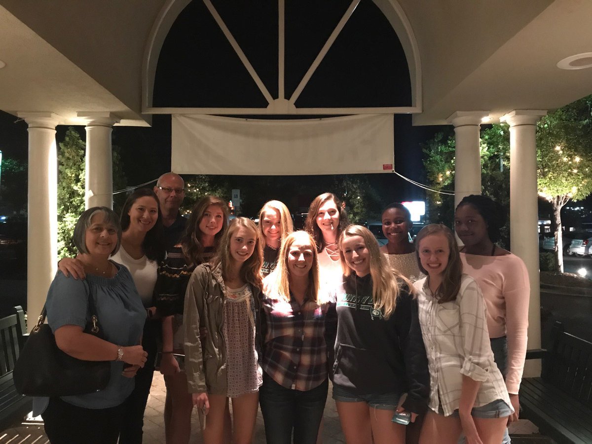 ShamilHamil's tweet photo. Thank you to Coach Moore and her parents for hosting @CCDSVolleyball @ccdsbucs for dinner last night in Raleigh. #weekendof๐#backthebucs https://t.co/VtUpH8yKzW