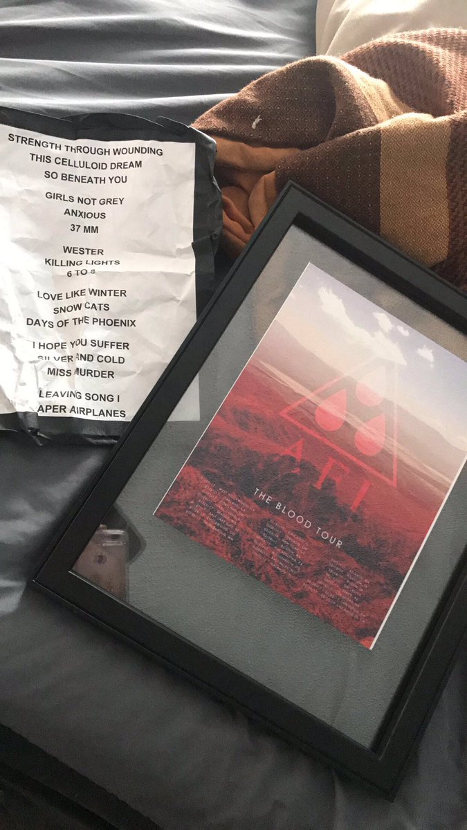 britany5_'s tweet photo. Obsessed 🖤🖤 @DaveyHavok @TranquilMammoth @AdamCarsonAFI @jadepuget @AFI @AFINewsHQ #Atlantatour https://t.co/ZdkurxUasT