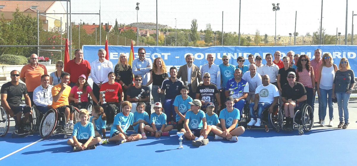 OpenRivasTSR's tweet photo. 💪@kike_siscar y @lolaochoaribes Campeones del Internacional @PeugeotES @ComunidadMadrid de #tenis en silla. Enhorabuena!! https://t.co/uXygRqvGDT