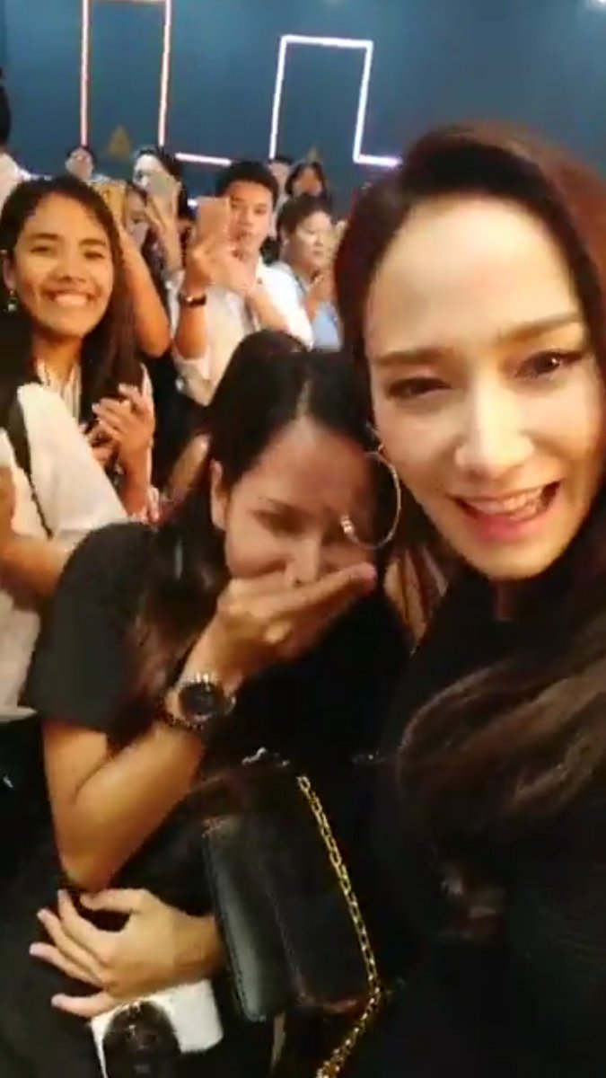 JesJueJang's tweet photo. วันนี้ทำงานไปดูไลฟ์พี่อั้มไป คือ ชอบนางมาก ธรรมชาติ โนแอ๊บ มันใช่มาก #อั้มพัชราภา #พัชราภา #patchrapa https://t.co/pfaTNucuSD