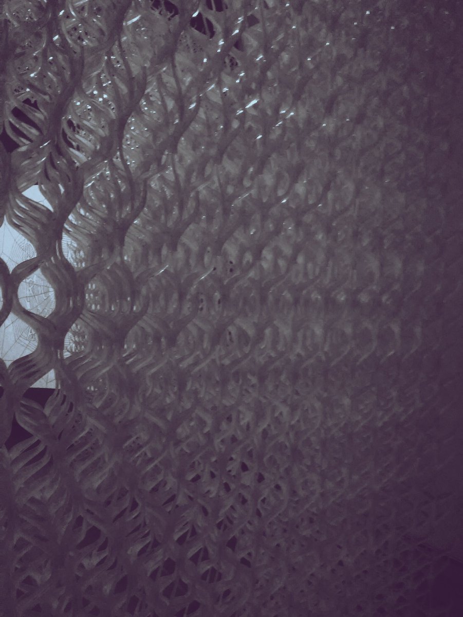 TheMsSnowfire's tweet image. The transparency of the #material layers to create a more dense space @CHICAGOFRAMED