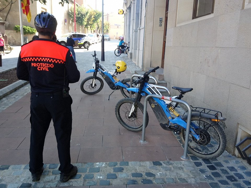 PcLaGarriga's tweet photo. Acabem servei preventiu Bicicletada setmana mobilitat sense cap incidència
Agrair col·laboració @MarcGuasch1 cedint 2 brincos @Bultaco_ES https://t.co/skNMygSK1E