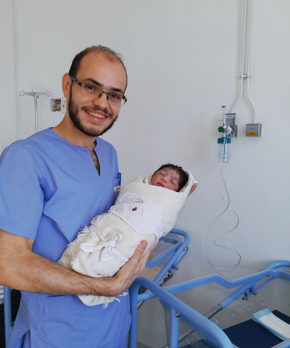 modarsaleh91's tweet photo. #أول #ولادة_طبيعية #كاملة 😍❤ .. حيضل #عمر أول حدا بولده ❤😍
my first #complete #Normal_delivery ❤😍
#Omar will always be my #first ❤ https://t.co/fVPYALwNE8