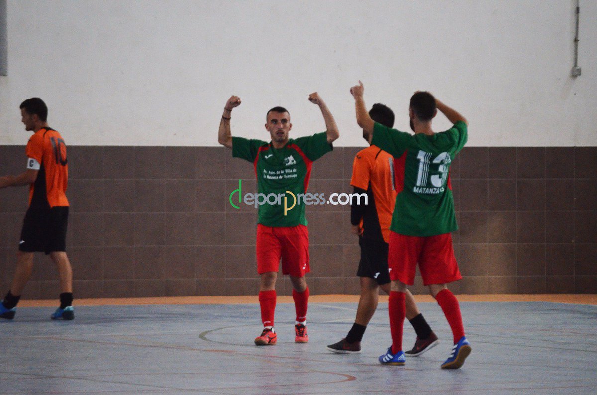 Deporpress's tweet photo. [Futsal] Matanza FS campeón del Triangular celebrado en Candelaria
Ver fotogalería: https://t.co/do7P6JjoxY https://t.co/qFY3u4Ht9b