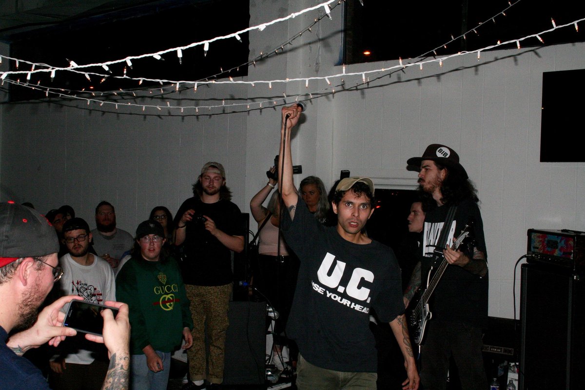 Shuttlecock tweet media