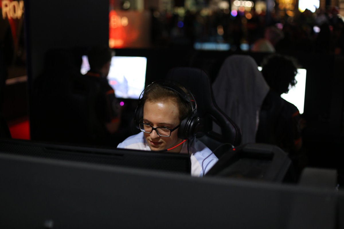 #RoadToEGX GRAND FINALS! It's LANimals vs @MnMGamingUK with the winners taking amazing <a href="/OMENbyHP/">OMEN</a> prizes!
twitch.tv/egx_esports <a href="/EGX/">EGX</a>