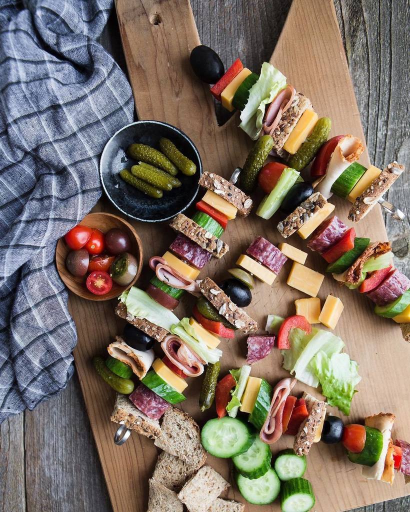 TheModernProper's tweet photo. The inspiration won’t stop! We’re bringing you more #RealFoodSunday with tips, tricks and ideas for easy, real food lunches. Making kebabs … https://t.co/yXrUtJ4AKp