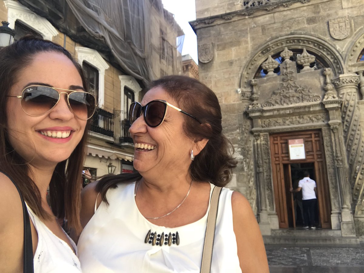 Stefimilan's tweet photo. Domingo en Granada en buena compañía con @tatianapp26 #lasquiero https://t.co/AGz4SyJqn6