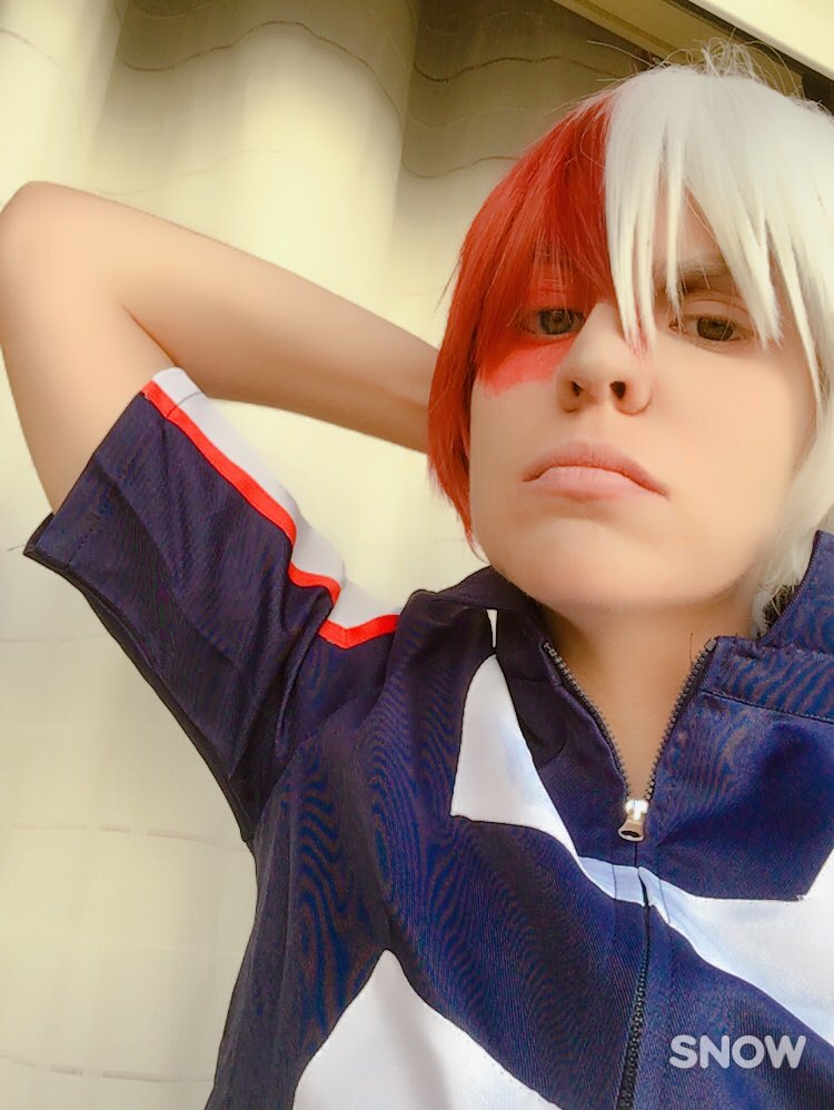 MarshMelouh's tweet image. Haciendo pruebas con el maquillaje de #todoroki de #bokunoheroacademia