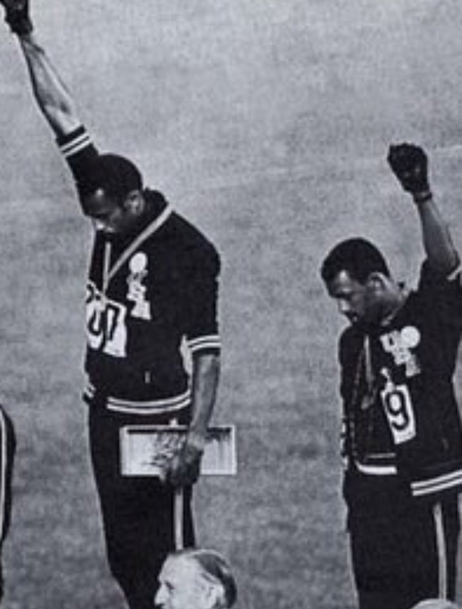 rulajebreal's tweet photo. American history shows that civil disobedience is not a departure from democracy, it is essential to it. #sonofabitch vs #veryfinepeople https://t.co/VcNMDJLiUn