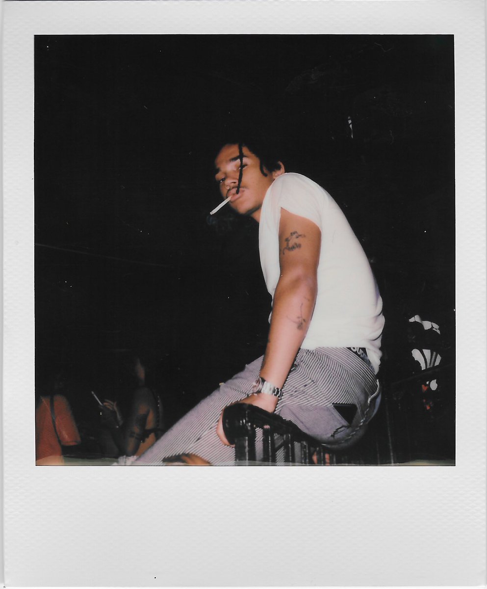 Hobbes jumping off the arm