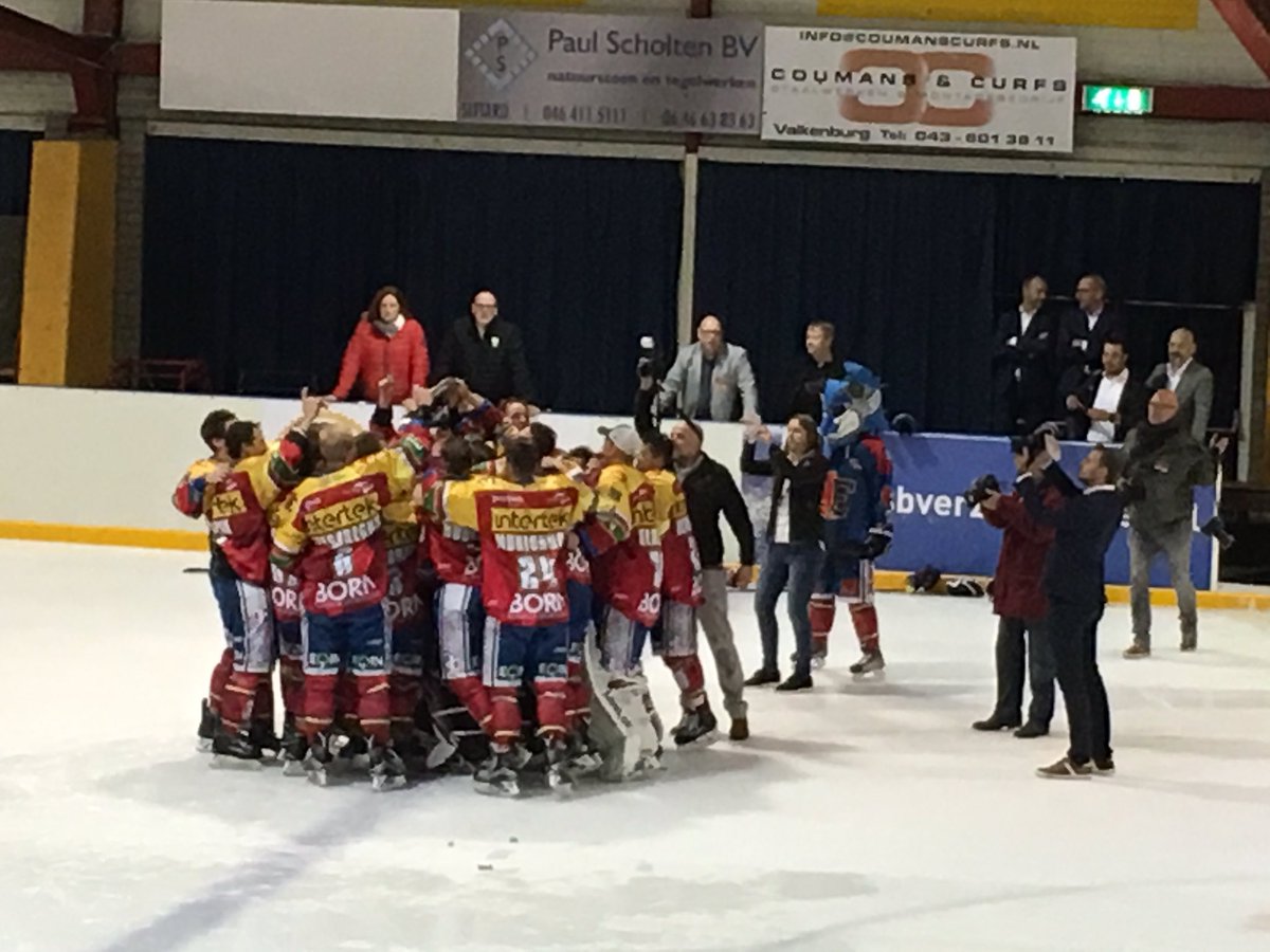 Proficiat <a href="/geleeneaters/">Limburg Eaters</a> @laco met de Ron Berteling schaal 2017-2018