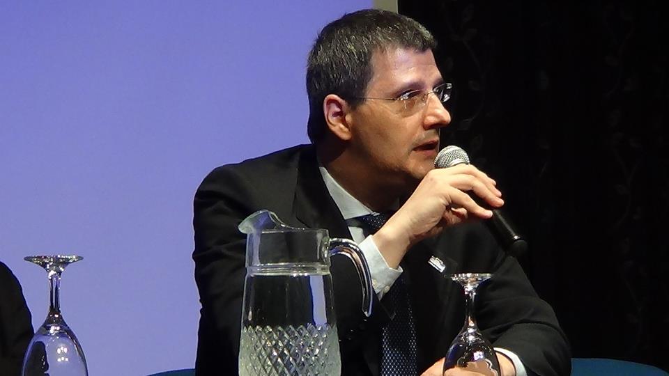 Cristian Desideri analiza en otros Ambitos (Pop radio 96,1) el Comercio Exterior la apertura de los mercados,Audio:  oaweb.com.ar/despachos.asp?…