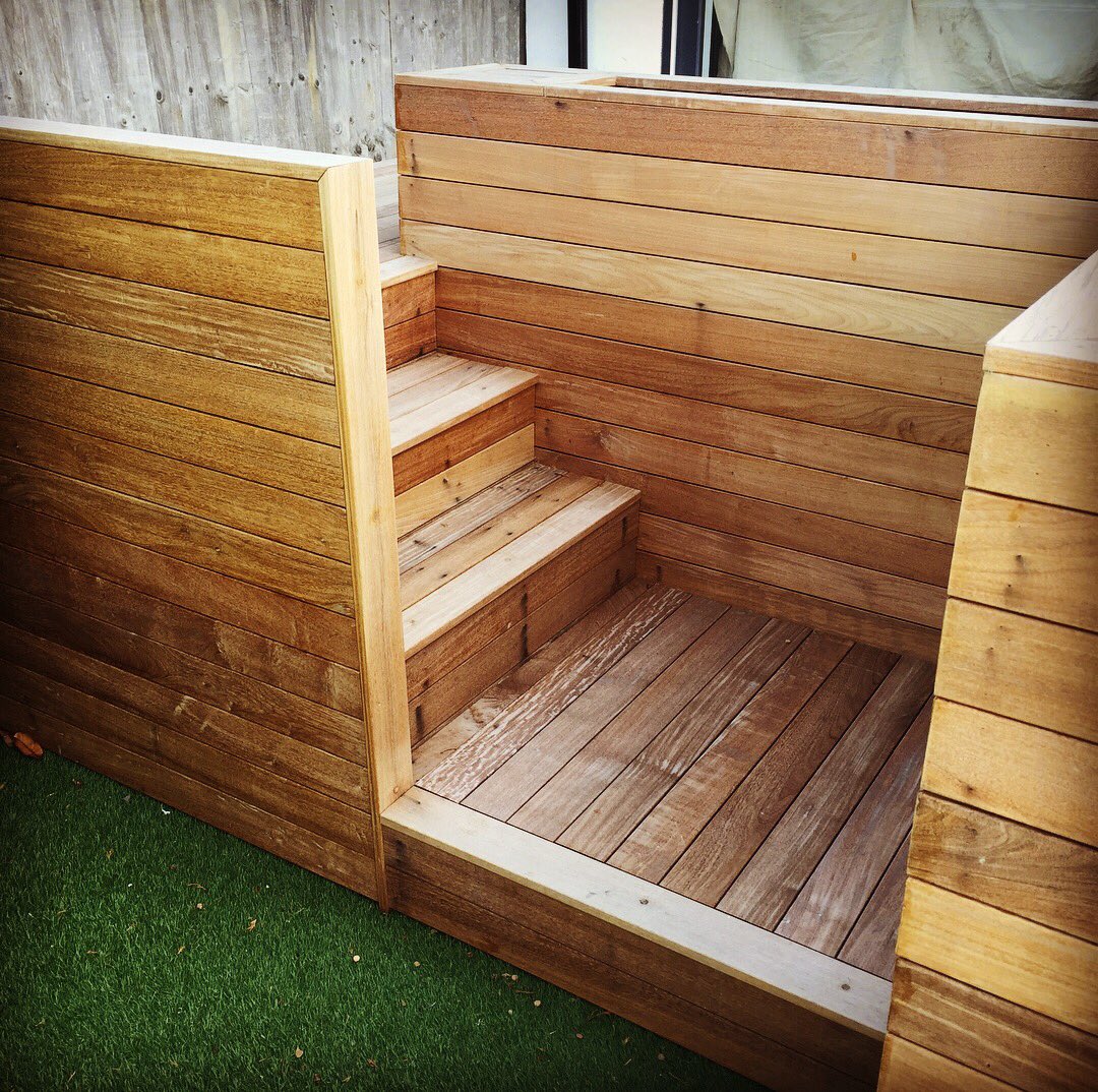 BIGGABUILD_2016's tweet photo. Hardwood decking #BIGGABUILD https://t.co/rlCdWJNmX8