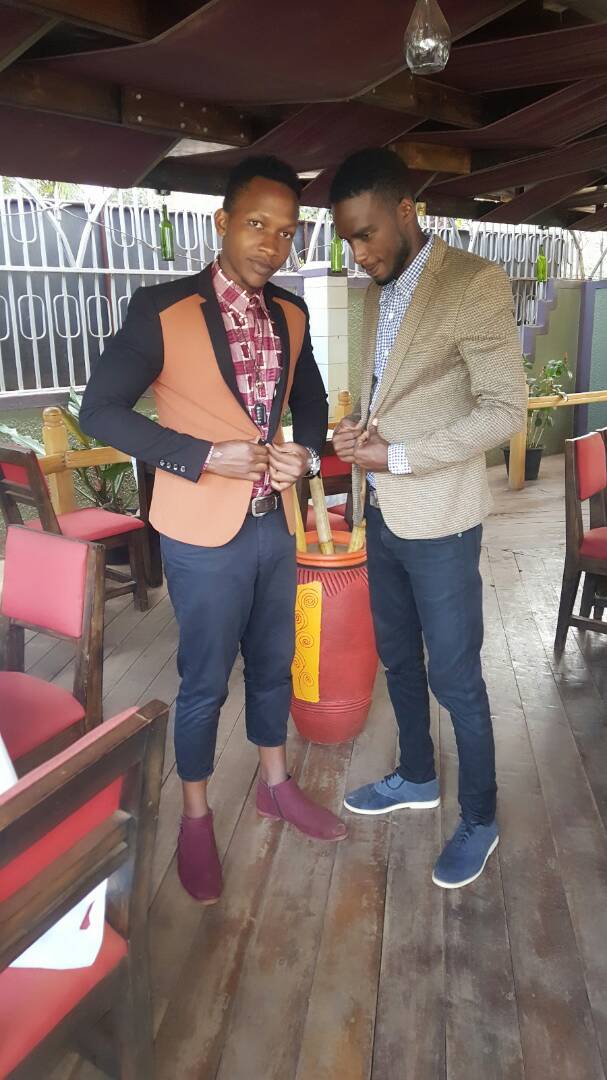 L3on_brian's tweet photo. Happy times with ma bro
#bro_code https://t.co/ETvOpCsU7X