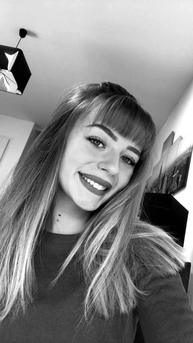 chloegln_'s tweet photo. salut https://t.co/VhORDfUmdY
