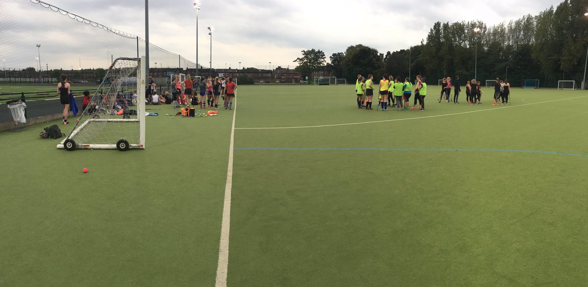 MMUC Ladies Hockey tweet media