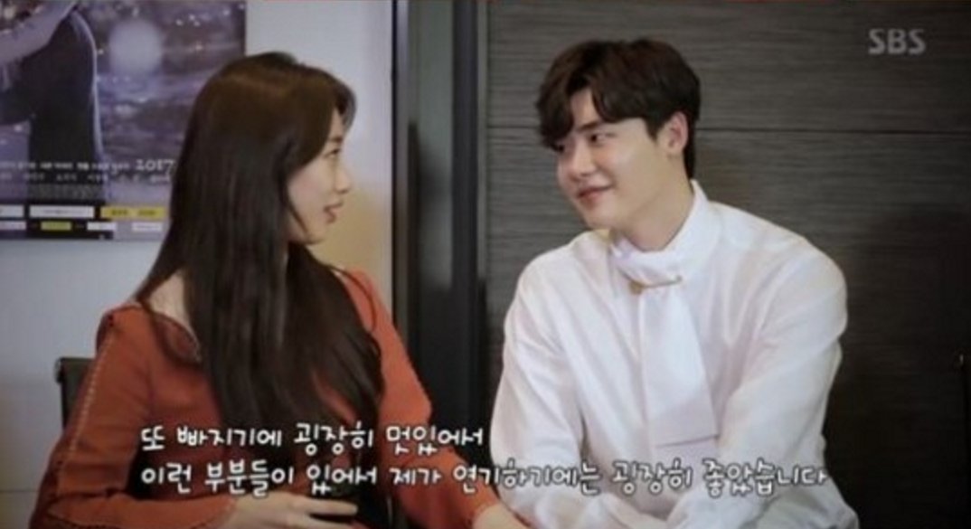 soompi's tweet photo. #LeeJongSuk Heaps Praise On Co-Star #Suzy And Shares Funny Story From Filming
https://t.co/q0pZ9VSthd https://t.co/BC6uIkGEbS