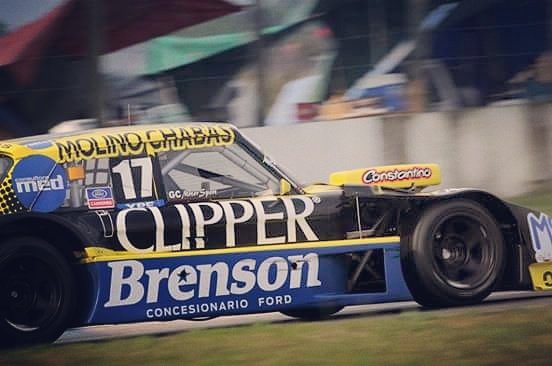 uvturbo's tweet photo. #TCenLaPedrera Final!  @emanuelmoriatis se ganó una carrera del Turismo Carretera, tras 7 años y medio de sequía de triunfos en la categoría https://t.co/fueWHg9Mjg