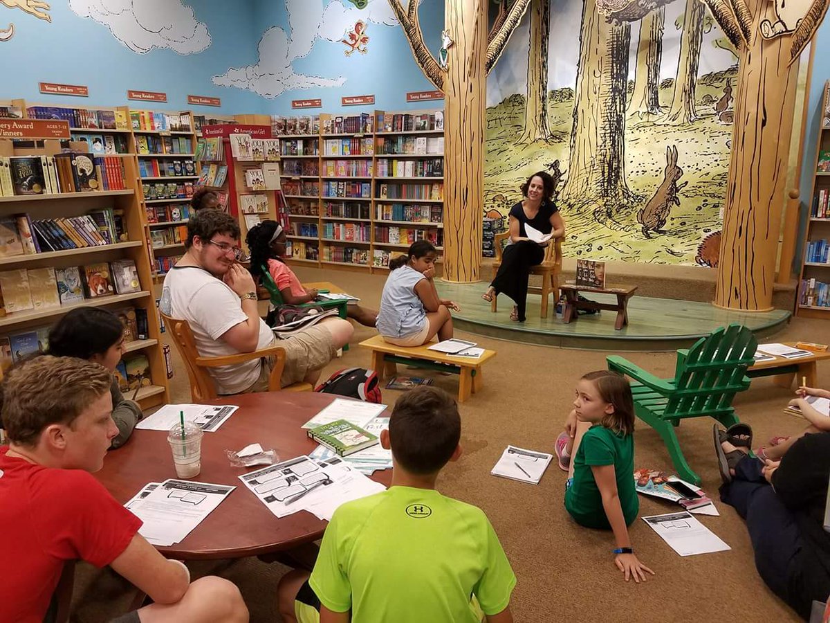 HeatherCumiskey's tweet photo. @BNEllicottCity Fun Day at Barnes & Noble Teen BFest 2017. Thank you Priya and Devon! #teenwritersworkshop #bfestbuzz #ya https://t.co/ygtHWbfXeq