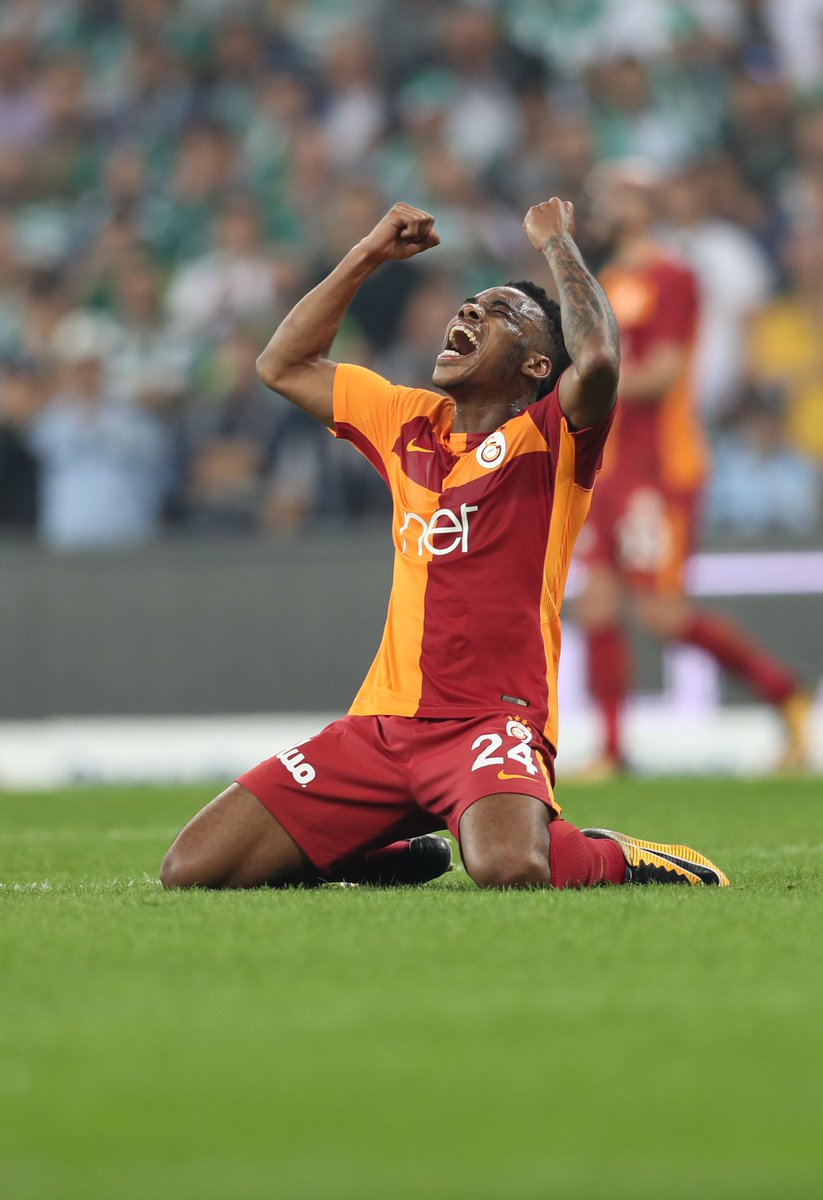 GalatasaraySK's tweet photo. 📸 Bursaspor - #Galatasaray maçının ikinci yarısından kareler... https://t.co/ZtlZFBYYJc