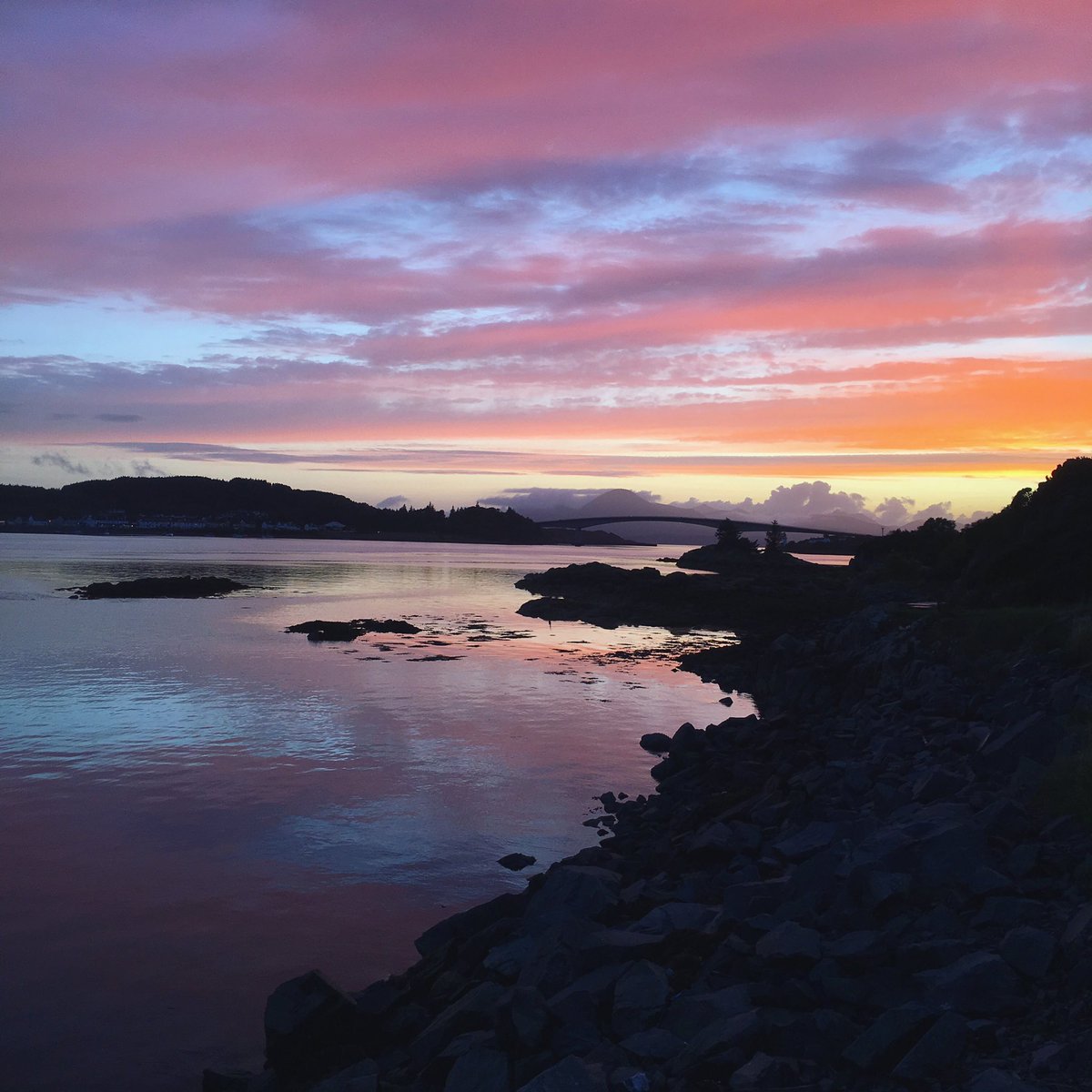 Ness_Knight's tweet photo. Goodnight from bonnie Scotland 🙂 https://t.co/T5KU5ctEmQ