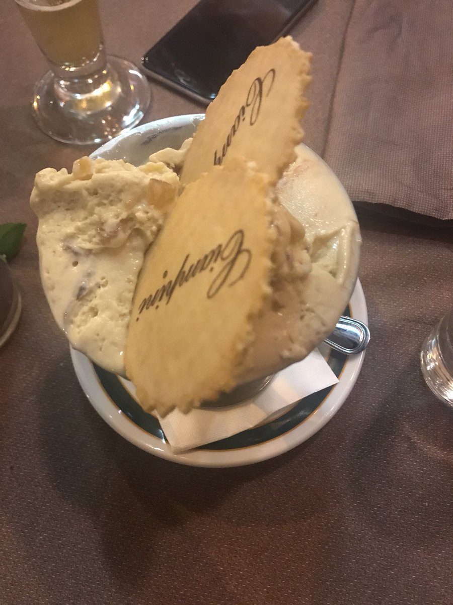 ValeRossignoli's tweet photo. Marron Glacรฉ finalmente #Ciampini #Roma #Gelato https://t.co/ILULUujHui