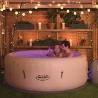 Autumn is here - watch the stars from the comfort of one of our tubs #henparties #gardenparties  #cosynight#northumberland