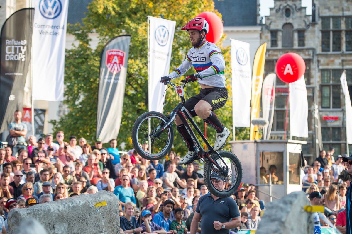 HeboFactory's tweet image. Pilotos #HeboBike en la clasificación final de la UCI Trials World Cup. Título para @abelmustieles, seguido de @benitoros en #Elite20 🏆