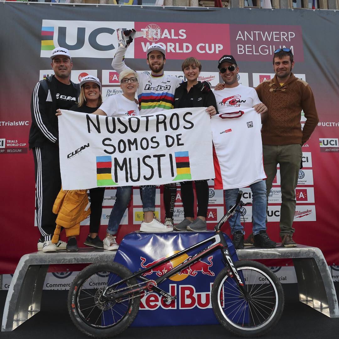 HeboFactory's tweet image. Pilotos #HeboBike en la clasificación final de la UCI Trials World Cup. Título para @abelmustieles, seguido de @benitoros en #Elite20 🏆