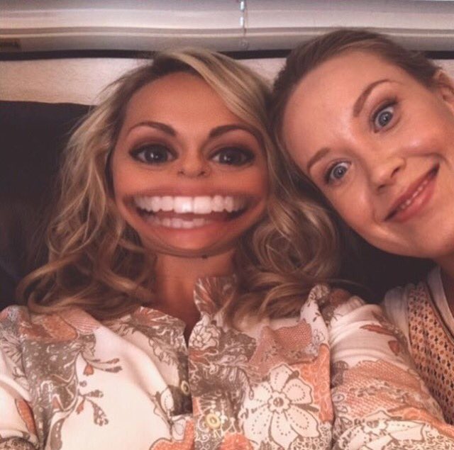 EUllerupFans's tweet image. #LaciJMailey posted this adorable and funny photo with @EmilieUllerup on Instagram 😍❤️ #ChesapeakeShores #BreeOBrien #JessOBrien
