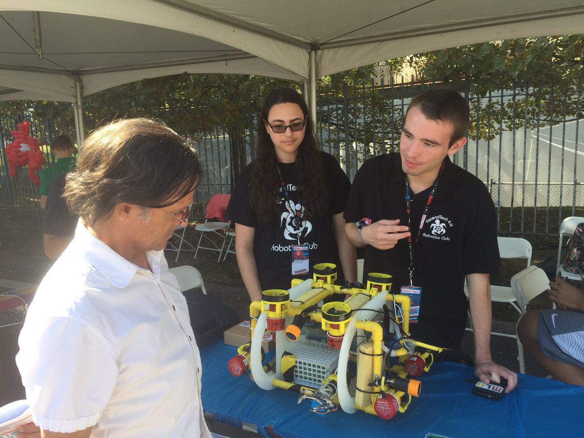 Meeting a lot of great people <a href="/makerfaire/">Maker Faire</a> today!