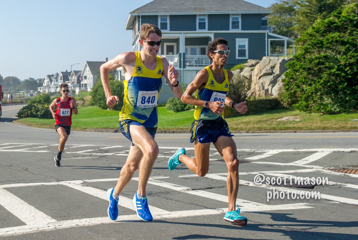 ScottMasonPhoto's tweet photo. One hill to go, Top 3 @ Lone Gull 10k. @briharv for the win, 30.13 @usatfne @baa https://t.co/eO7PD8Oade