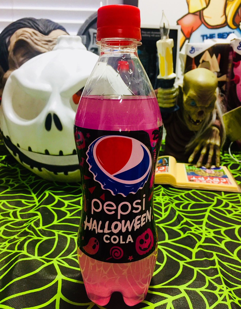 SludgeCentral's tweet image. Follow @sexyarmpit and Retweet to win this bottle of Pepsi Halloween Cola! Winner will be chosen at random 9/26 #halloween