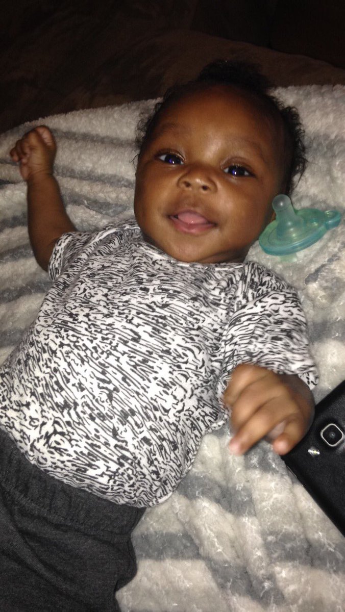 __Chaniel's tweet image. DJ ❤️❤️