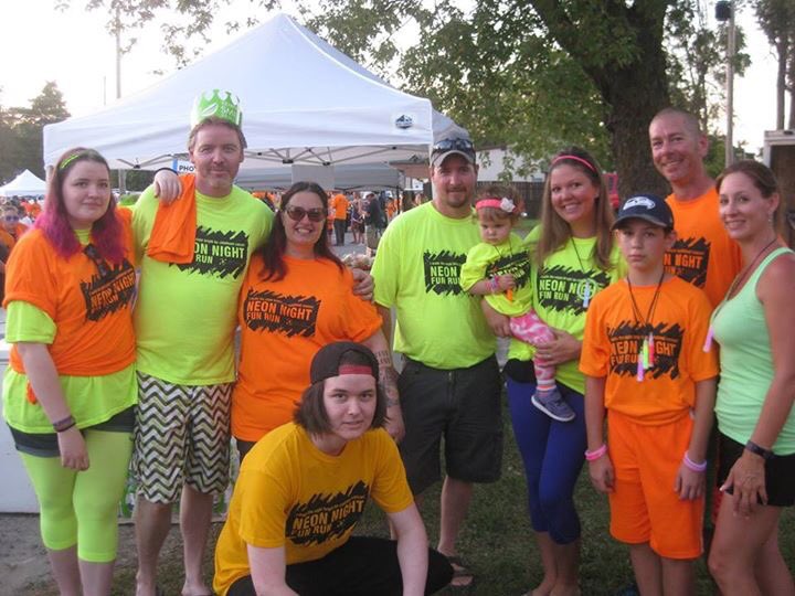1peculiarchik's tweet photo. We have a #ChildhoodCancer #Warrior and that is why we participate in the #NeonFunRun. We need more than 5% of funds to find a cure! https://t.co/6zKKY5ogDg
