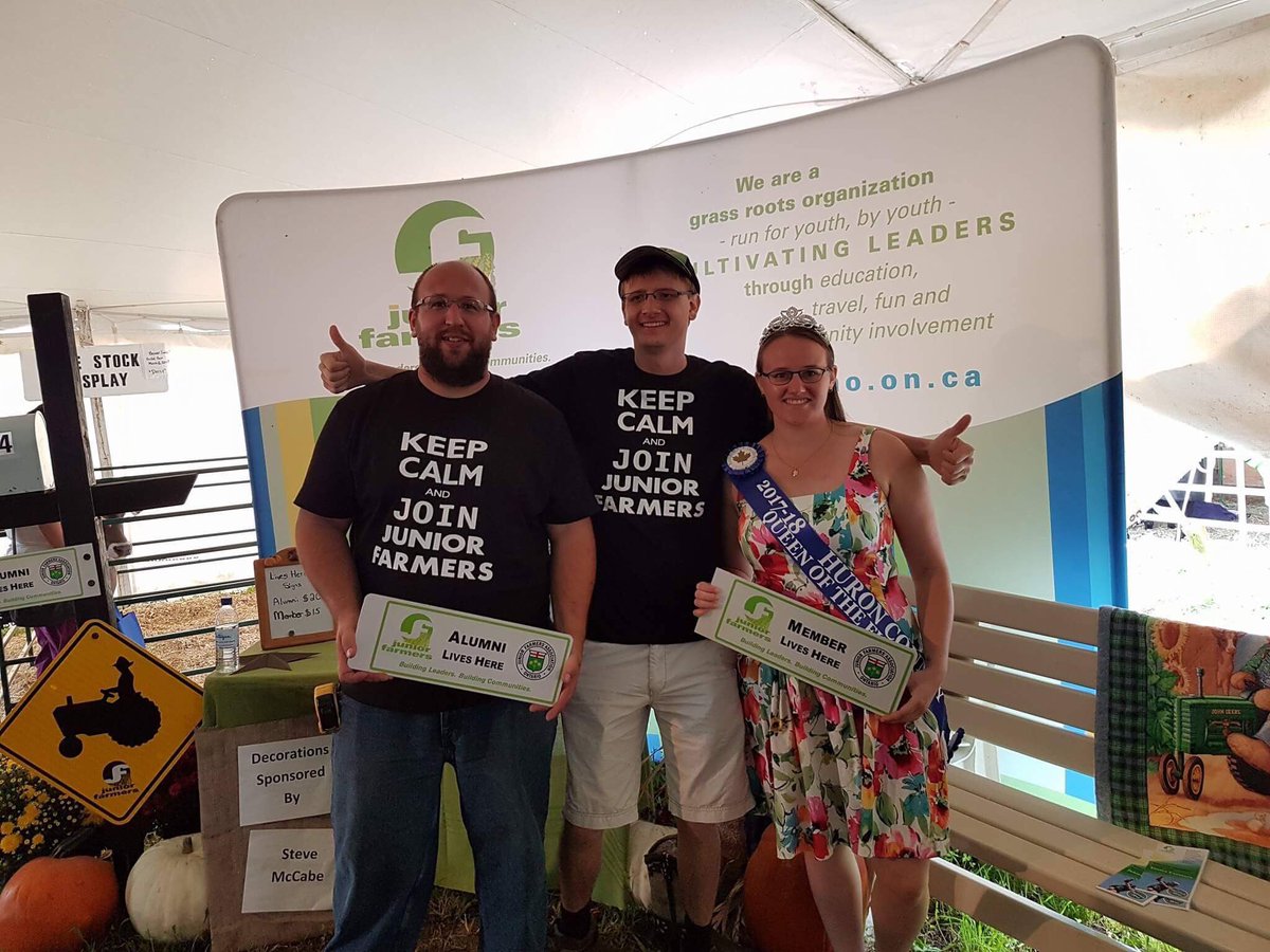 Lots of people dropped by our booth <a href="/IPM2017/">IPM 2017</a> picking up signs or simply saying hello! #proudJFer