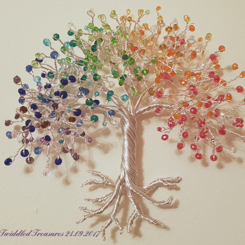 TwiddledT's tweet photo. #twistedwire #treeoflife #crystaltrees #wire #wiredtrees #artizan #bespoke #beadedtree #beadedtrees #handcrafted #twiddledtreasures https://t.co/BSyNaS2mNu