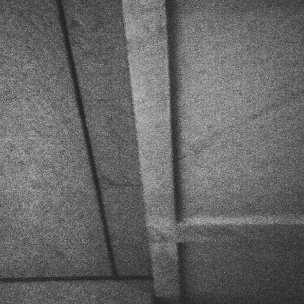 TheMsSnowfire's tweet image. A #transition from one material to another both connecting and separating the space @CHICAGOFRAMED