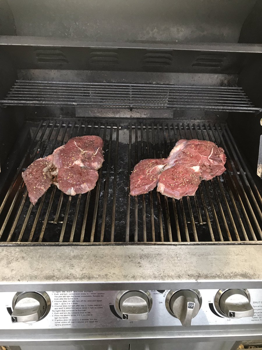 ETBall68's tweet photo. Lovely view tonight #BeefRules https://t.co/JRQHHTo1fx